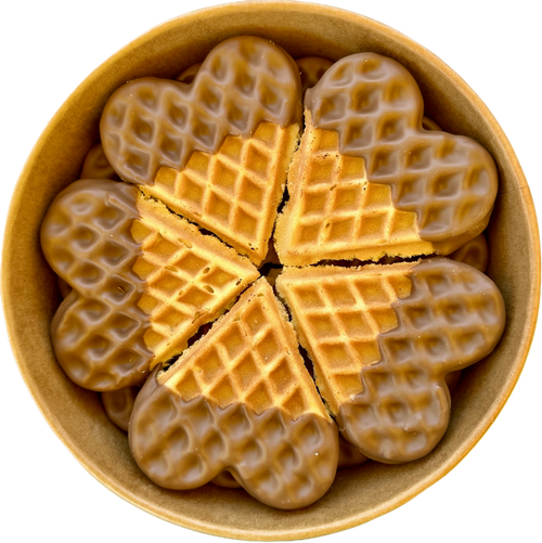Vers gebakken vanille wafeltjes in hartvorm met Callebaut melkchocolade